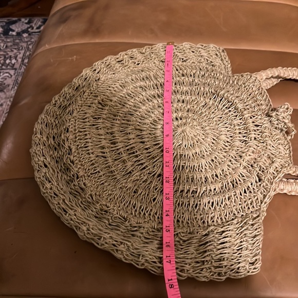 Lucky Brand crochet raffia circle tote bag - Picture 4 of 5